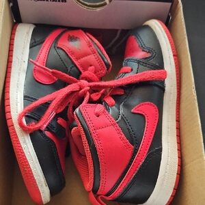 Jordan 1 Mid Black/ Fire red - white toddler sneakers